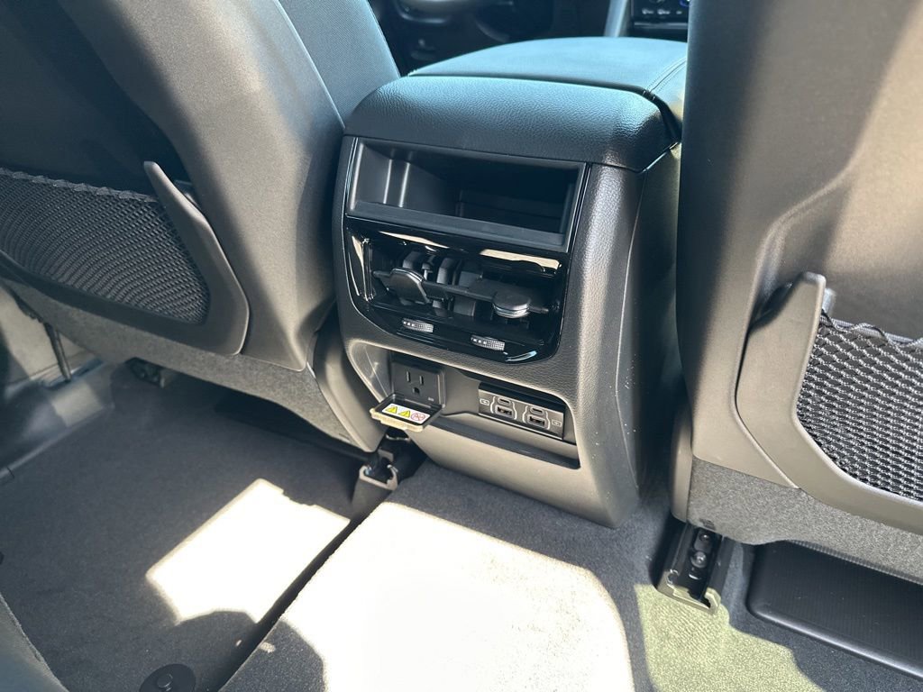 New 2026 Jeep Grand Cherokee Laredo X AWD/4WD image 17