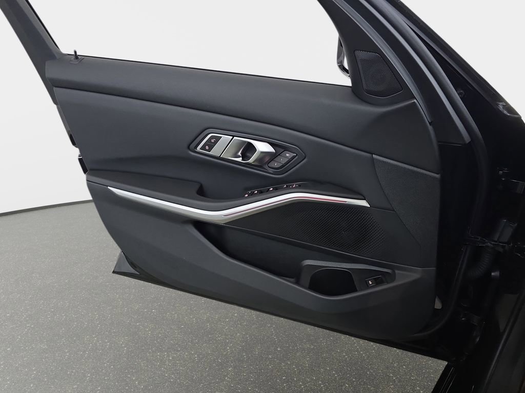 Used 2023 BMW 330i xDrive Sedan w/ Driving Assistance Package image 28