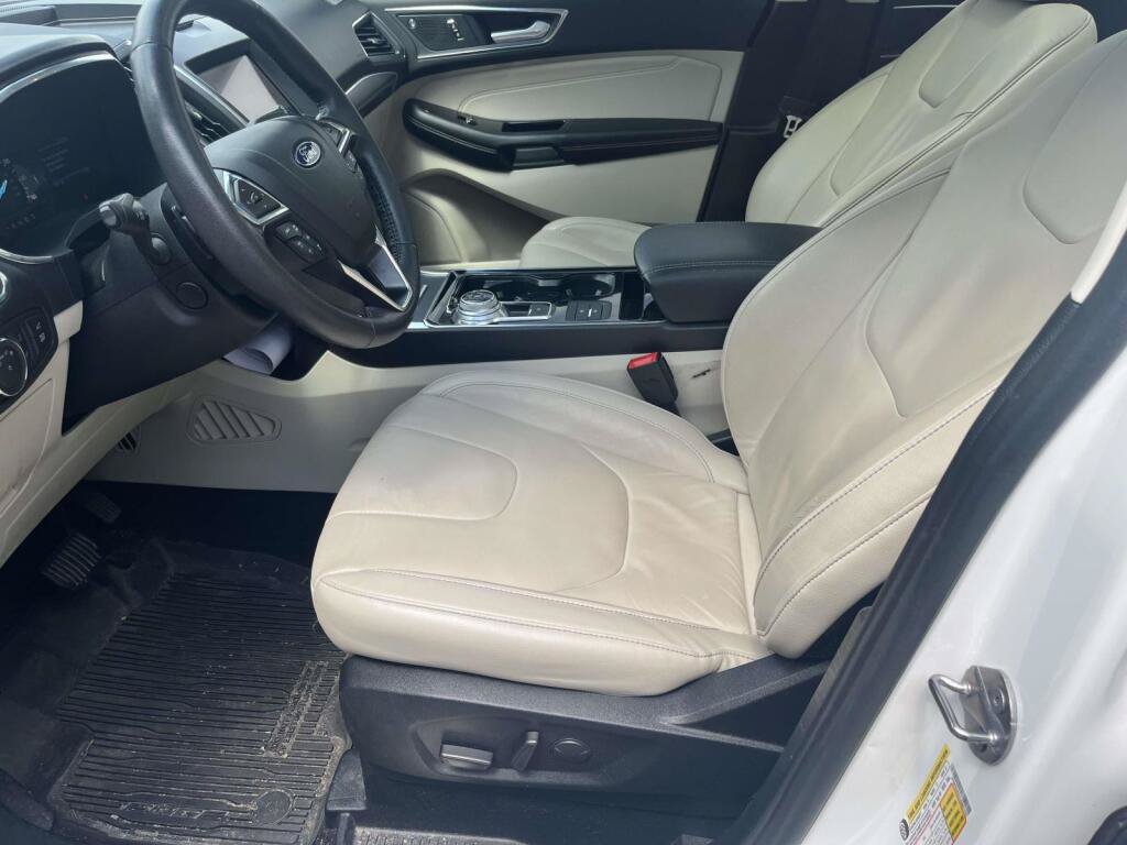 Used 2020 Ford Edge Titanium AWD/4WD image 15