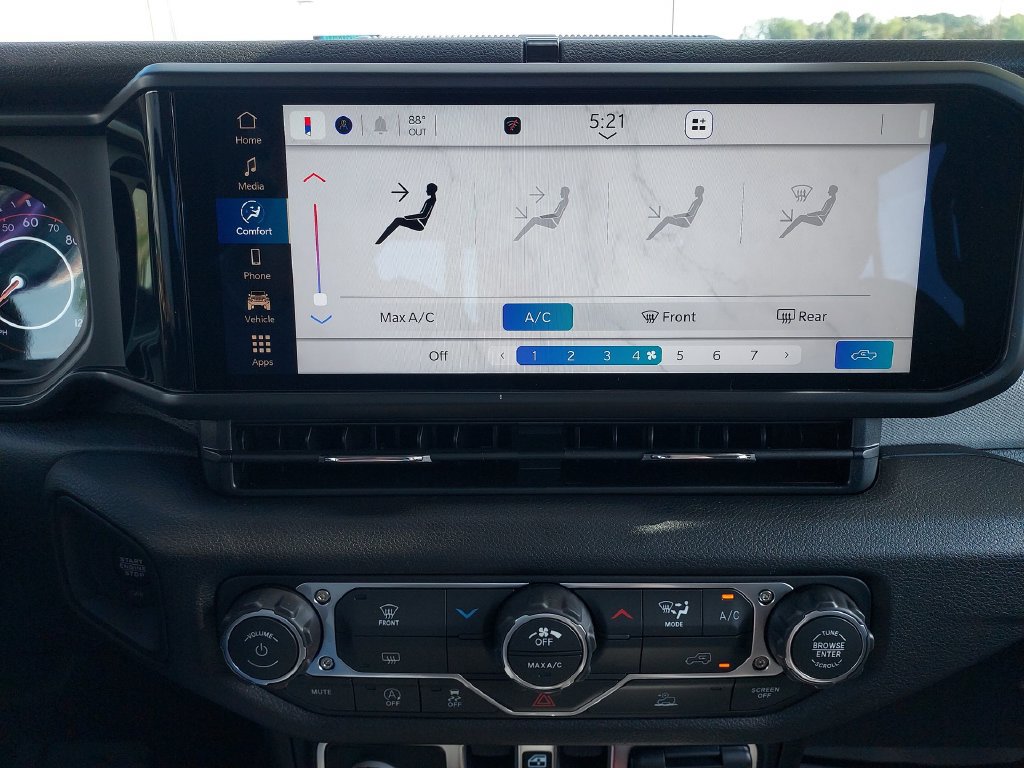 New 2026 Jeep Gladiator Sport AWD/4WD image 25