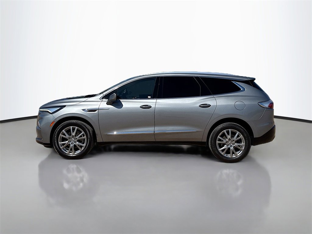 Used 2023 Buick Enclave Essence w/ Experience Buick Package image 4