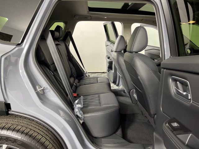 New 2026 Nissan Rogue Platinum image 46
