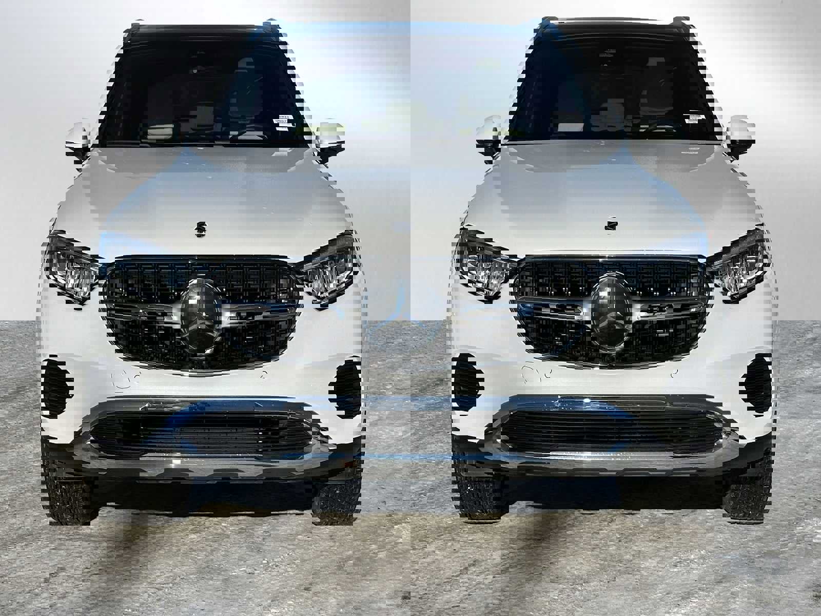 Used 2025 Mercedes-Benz GLC 350e 4MATIC image 8