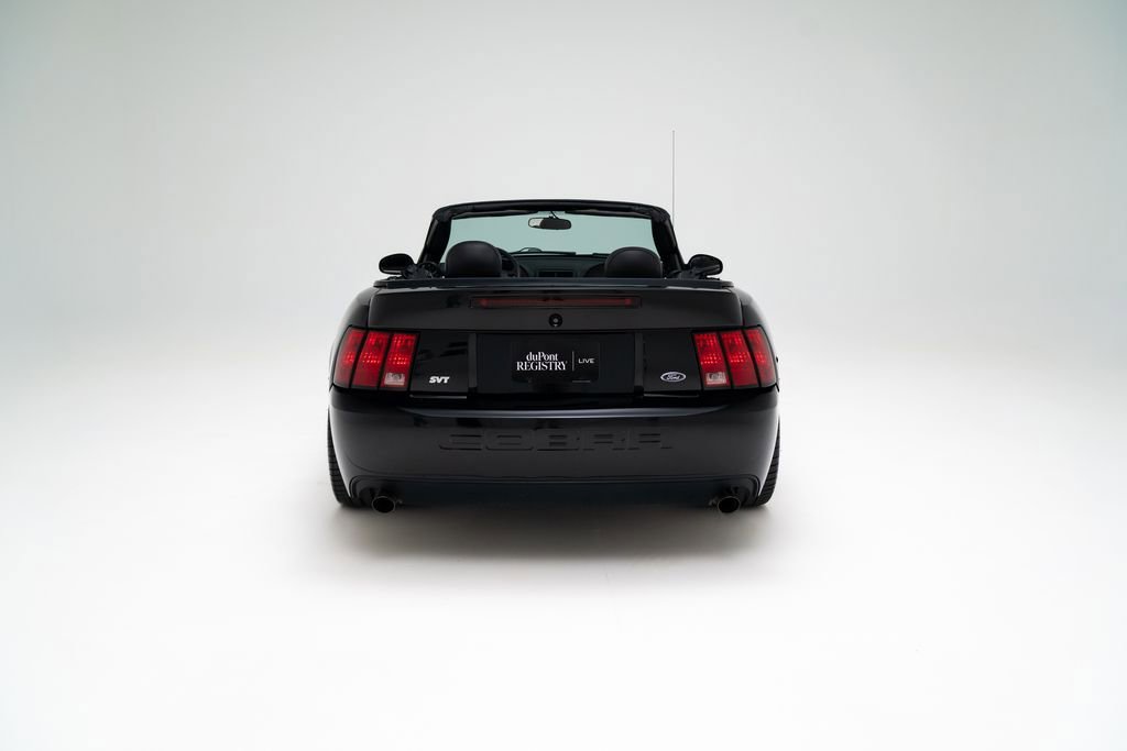 Used 2004 Ford Mustang Cobra RWD image 4