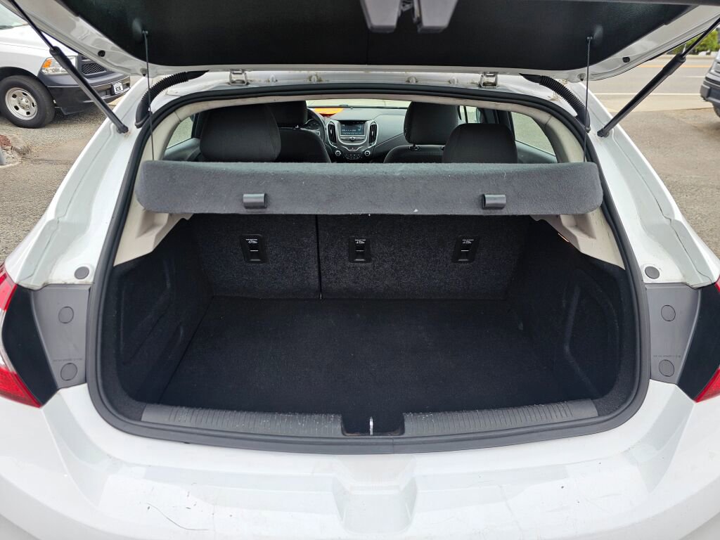 Used 2017 Chevrolet Cruze LT w/ Convenience Package image 18