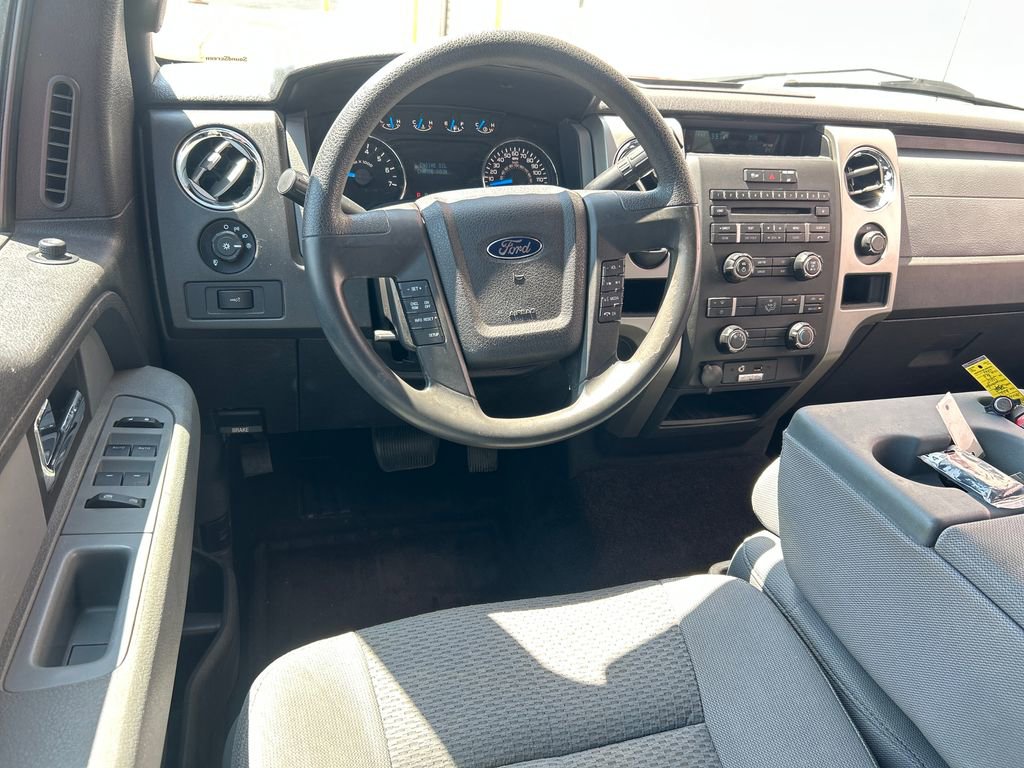 Used 2014 Ford F150 XLT RWD image 2