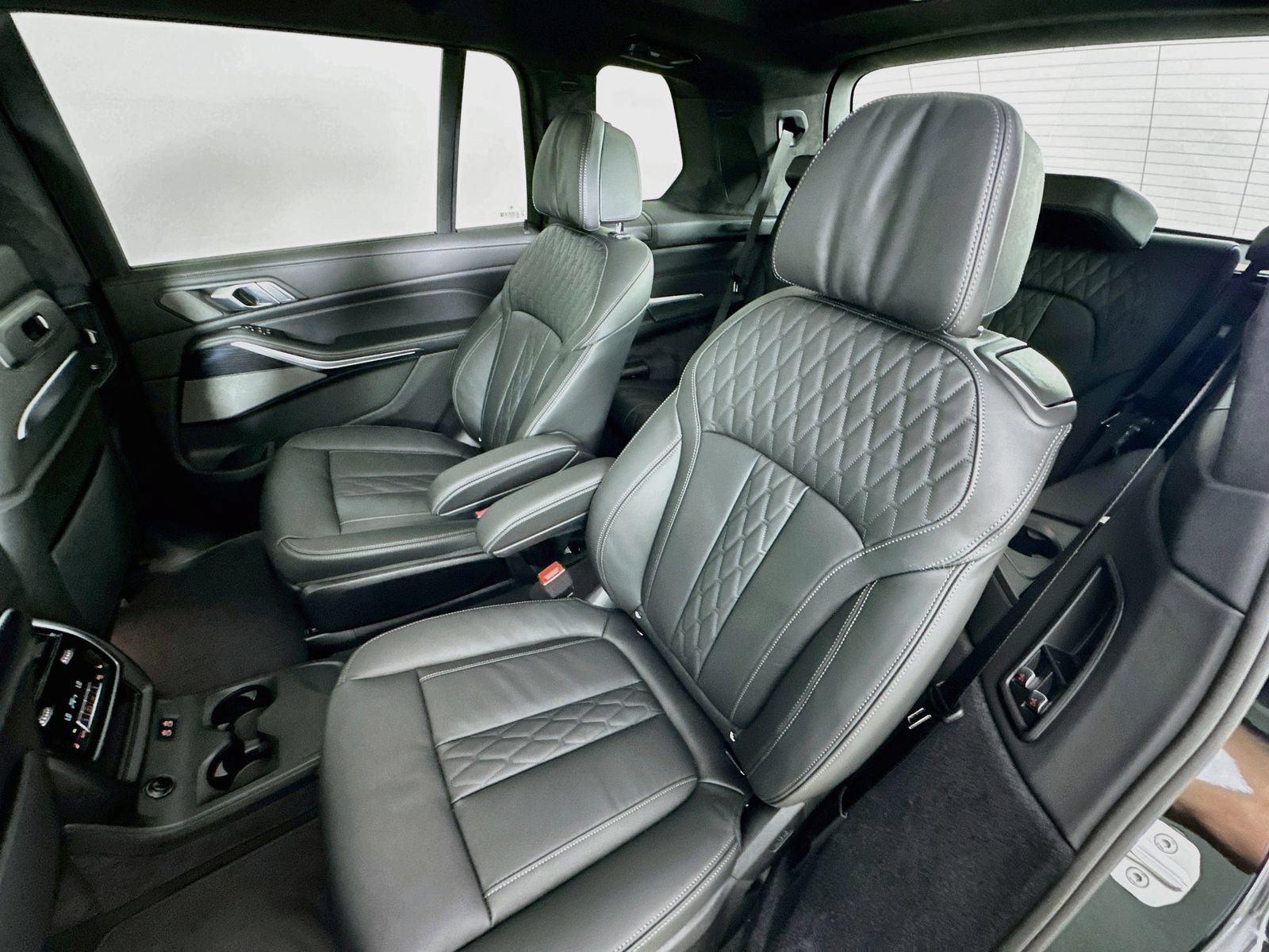 New 2027 BMW X7 xDrive40i w/ M Sport Package AWD/4WD image 35