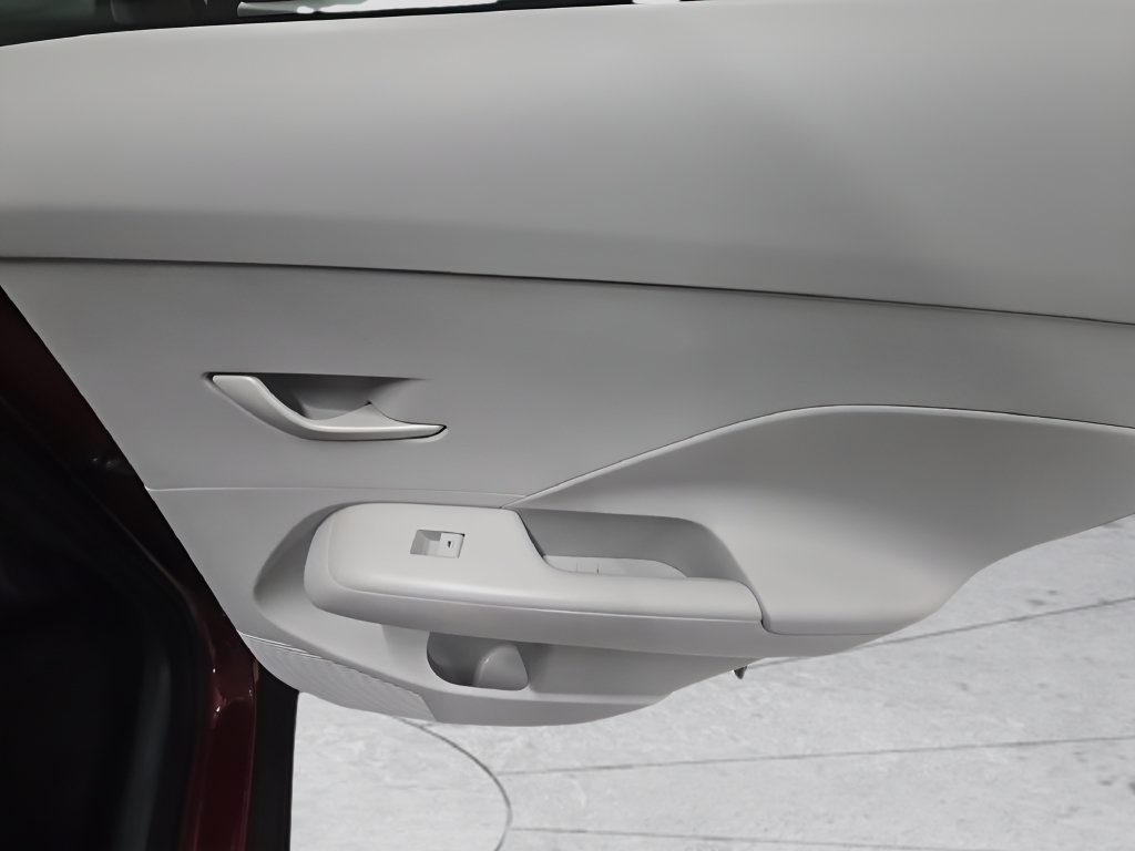 Used 2025 Hyundai Kona SEL FWD image 22