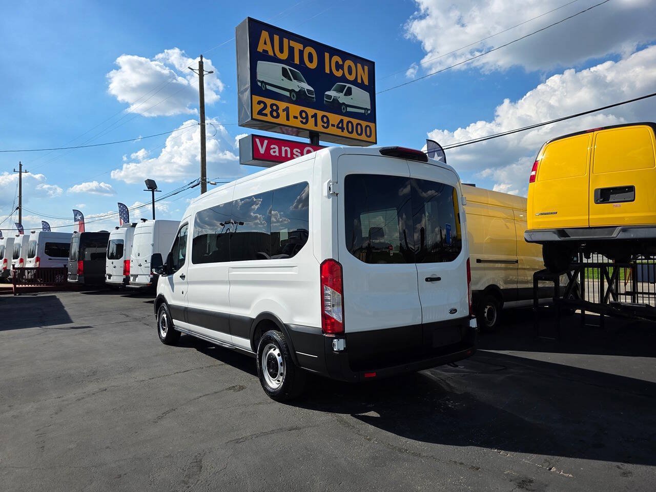 Used 2023 Ford Transit 350 XL RWD image 2