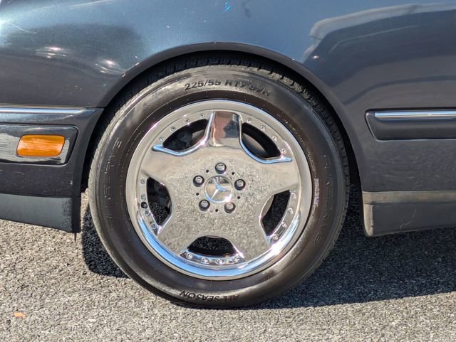 Used 1997 Mercedes-Benz E 320 Sedan image 12