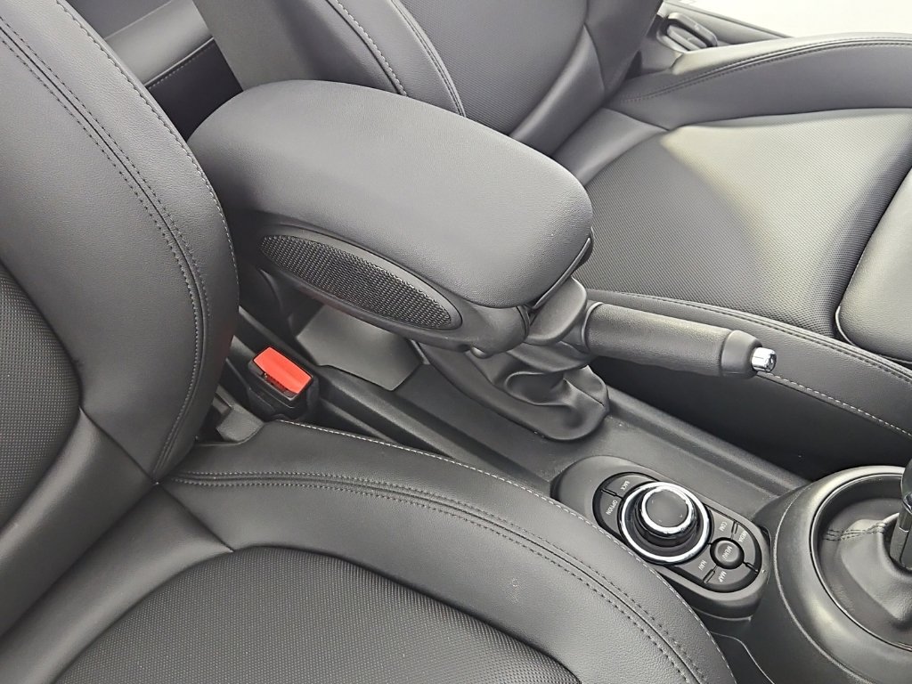 Certified 2024 MINI Cooper S FWD image 21