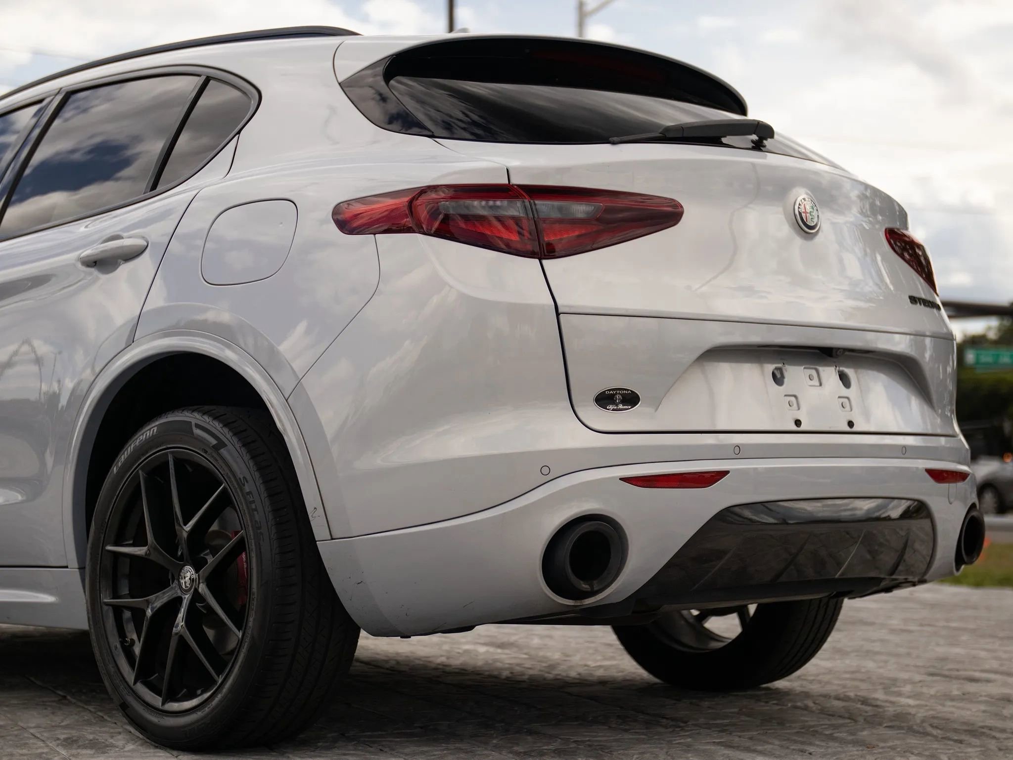 Used 2020 Alfa Romeo Stelvio Sport w/ Quick Order Package 22K Sport RWD image 10