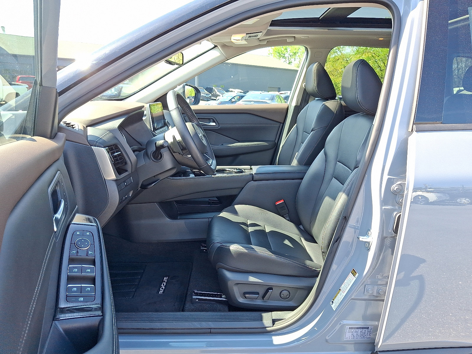 Certified 2023 Nissan Rogue SL AWD/4WD image 16