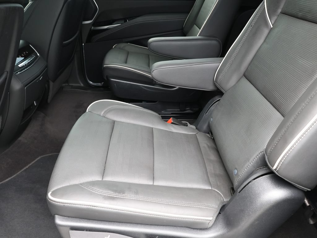 Used 2025 Cadillac Escalade ESV Premium Luxury w/ LPO, Floor Liner Package AWD/4WD image 23