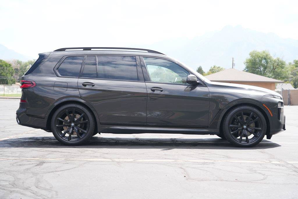 Used 2027 BMW X7 xDrive40i w/ M Sport Package AWD/4WD image 6