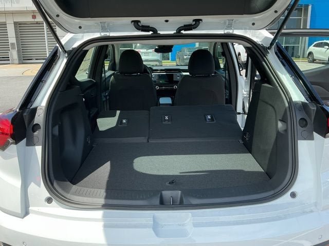 New 2027 Chevrolet Bolt LT FWD image 13
