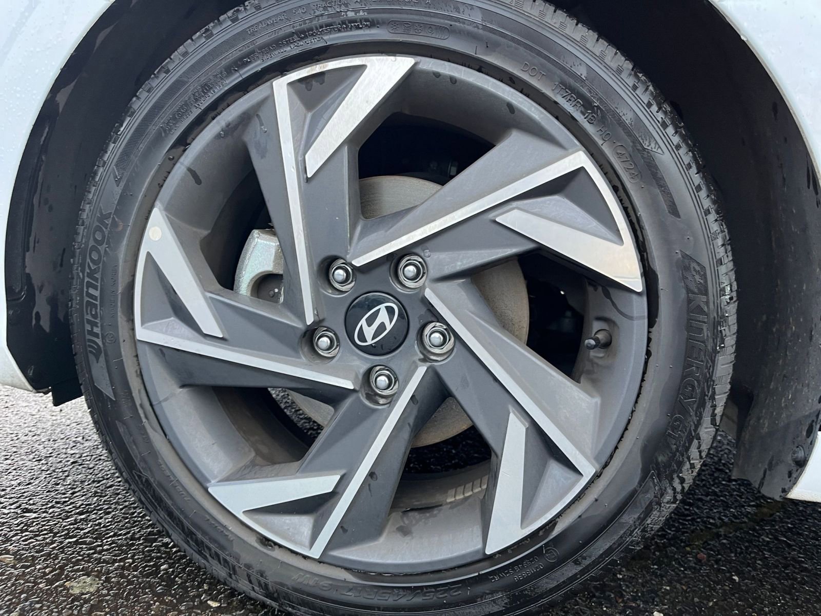 Used 2025 Hyundai Elantra SEL image 31