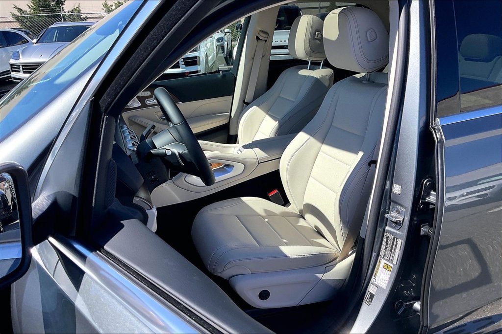 New 2026 Mercedes-Benz GLE 450 4MATIC image 9
