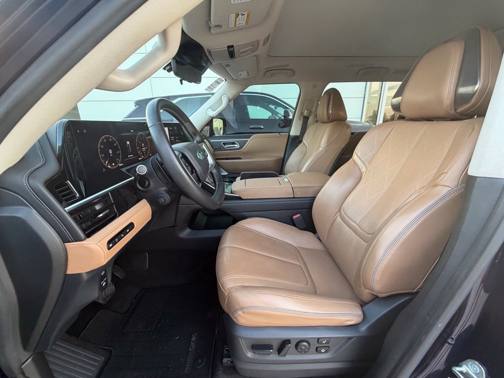 Used 2025 INFINITI QX80 Sensory AWD/4WD image 15