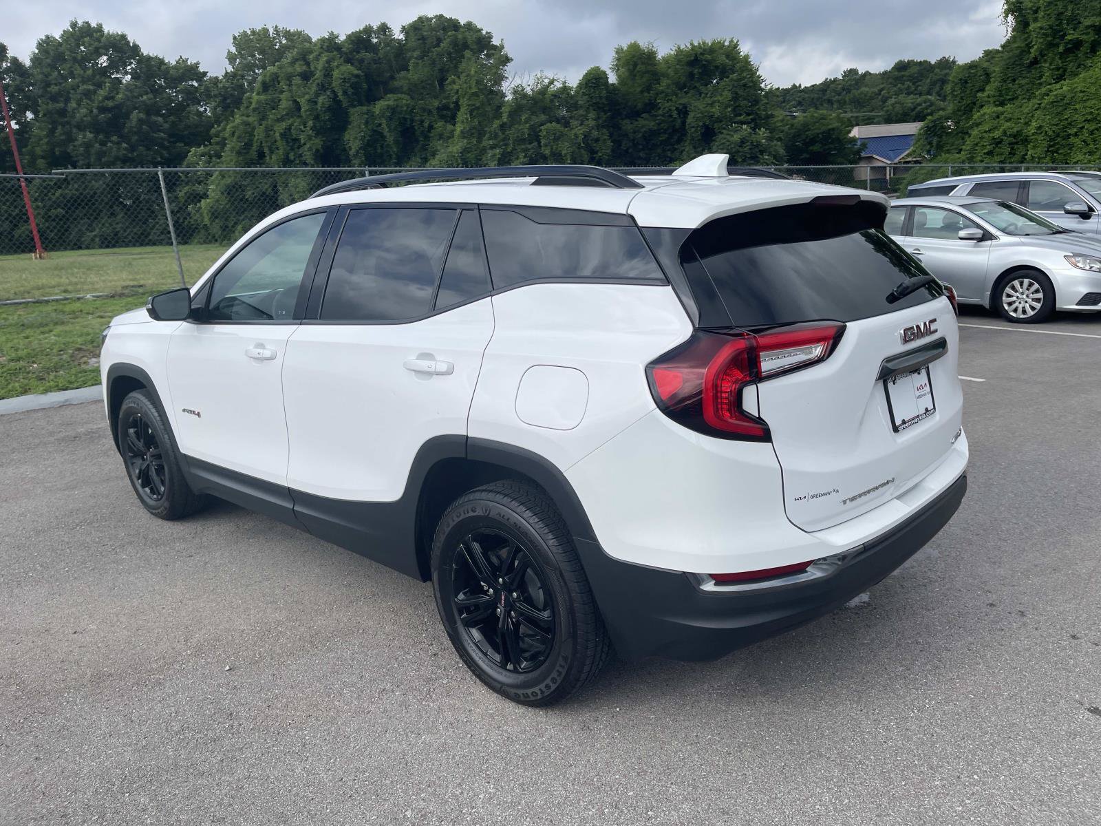 Used 2023 GMC Terrain AT4 AWD/4WD image 5