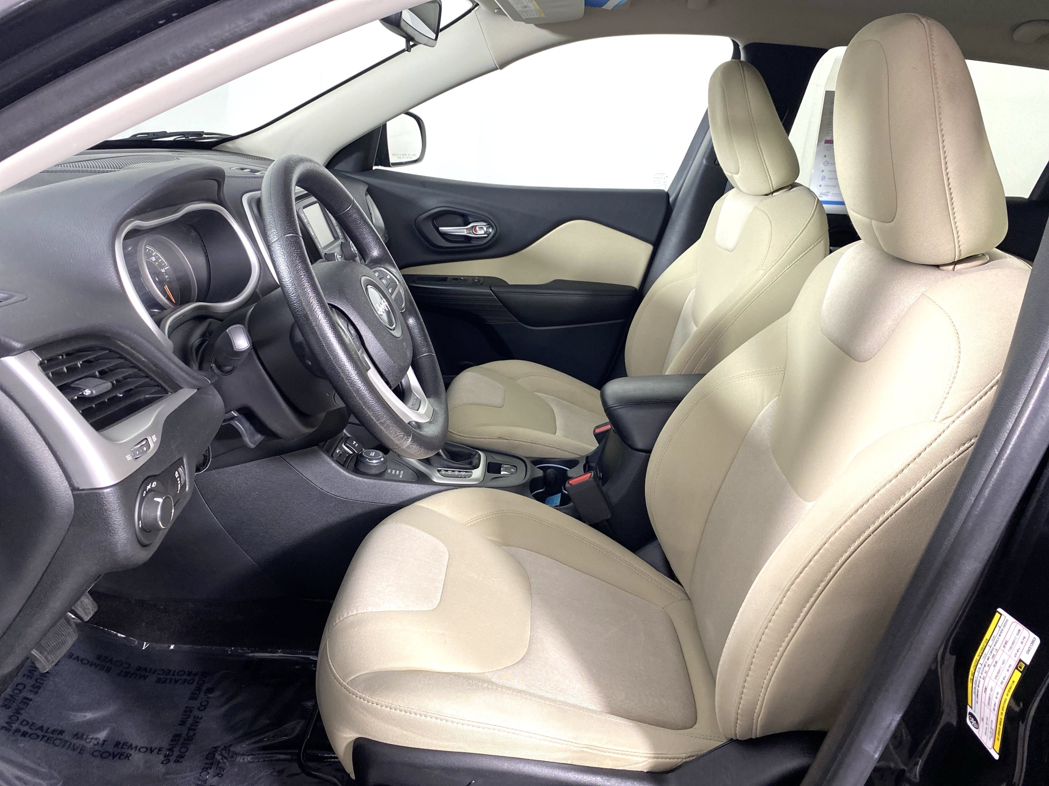 Used 2016 Jeep Cherokee Sport AWD/4WD image 14