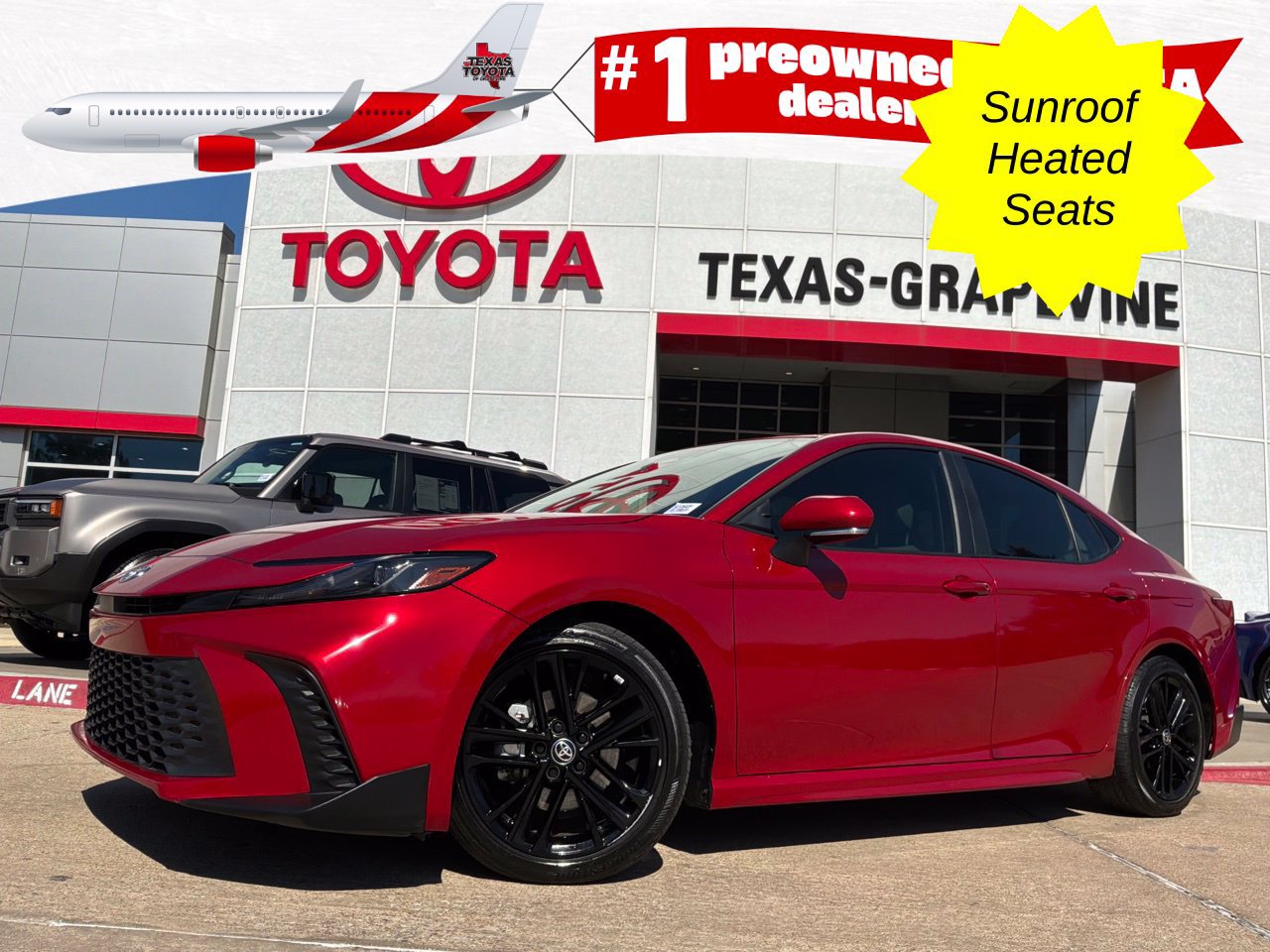 Used 2025 Toyota Camry SE w/ Convenience Package FWD image 1