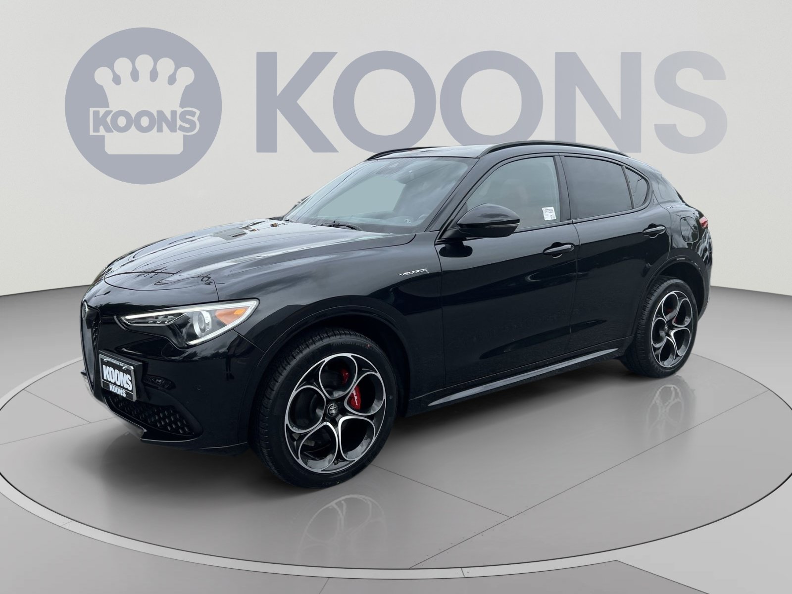 Used 2023 Alfa Romeo Stelvio Veloce AWD/4WD image 1