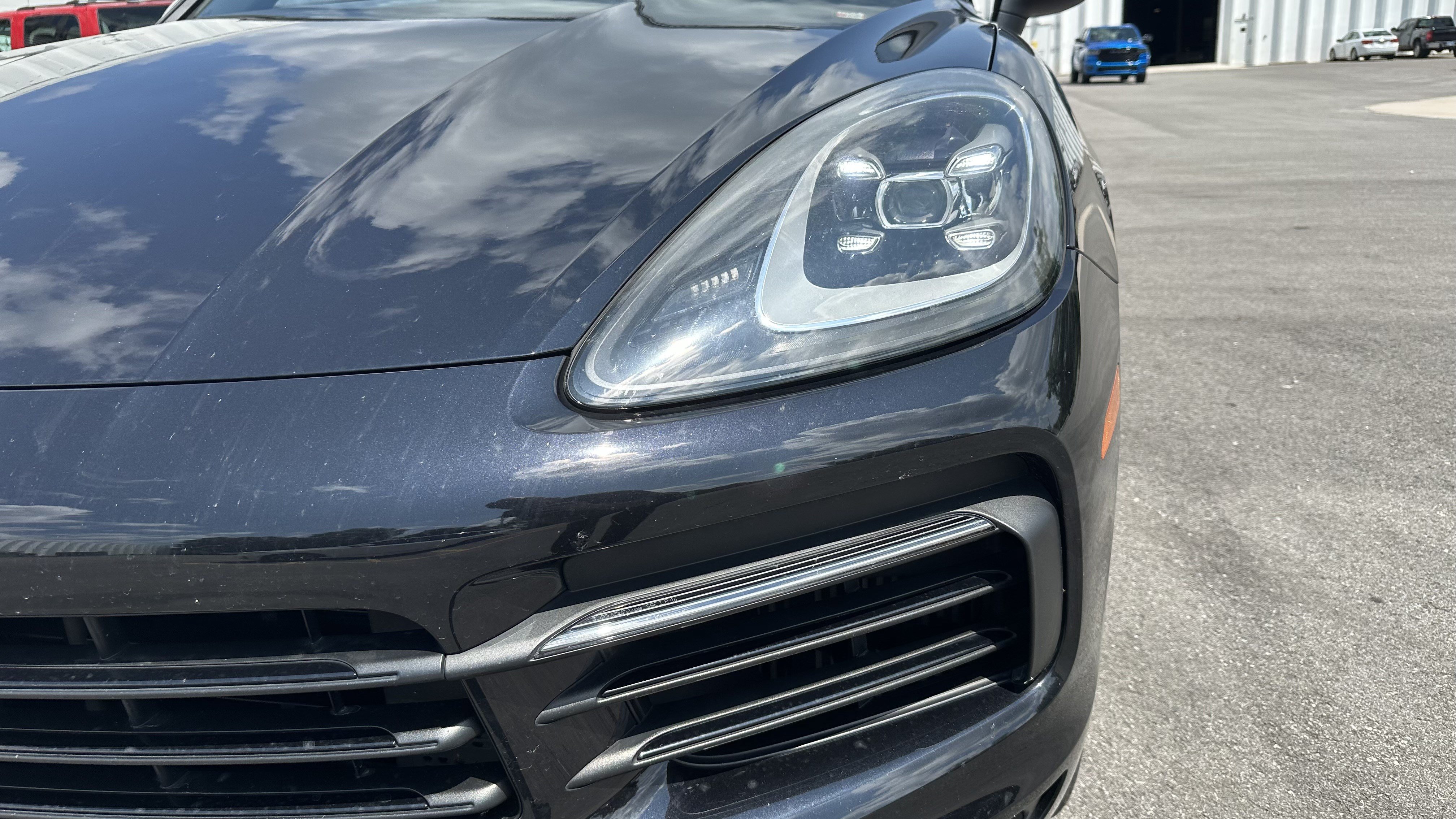 Used 2020 Porsche Cayenne AWD/4WD image 6