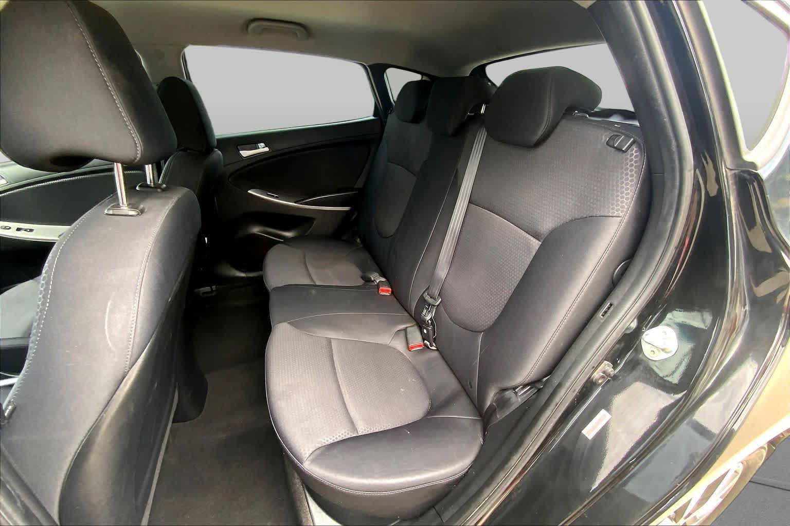 Used 2015 Hyundai Accent Sport FWD image 21