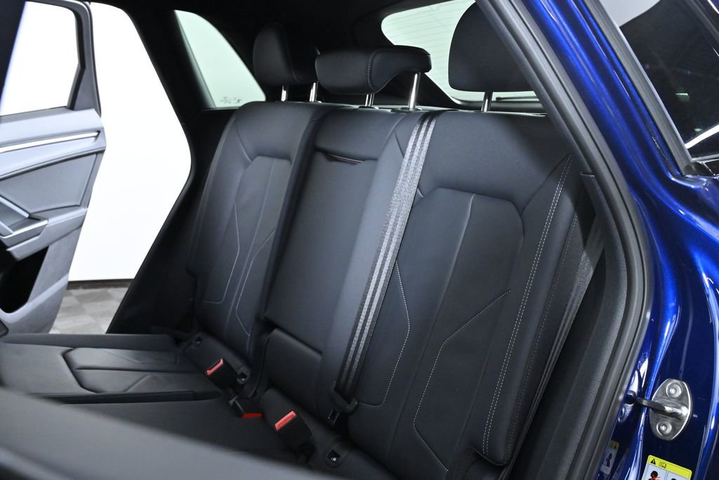 Used 2024 Audi Q3 2.0T Premium Plus w/ Premium Plus Package image 27