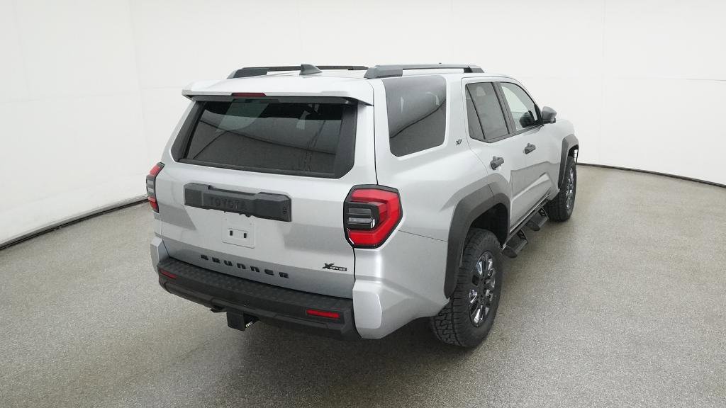 New 2025 Toyota 4Runner SR5 image 11