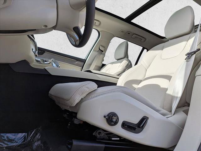 New 2026 Volvo XC90 B6 Ultra w/ Protection Package AWD/4WD image 4