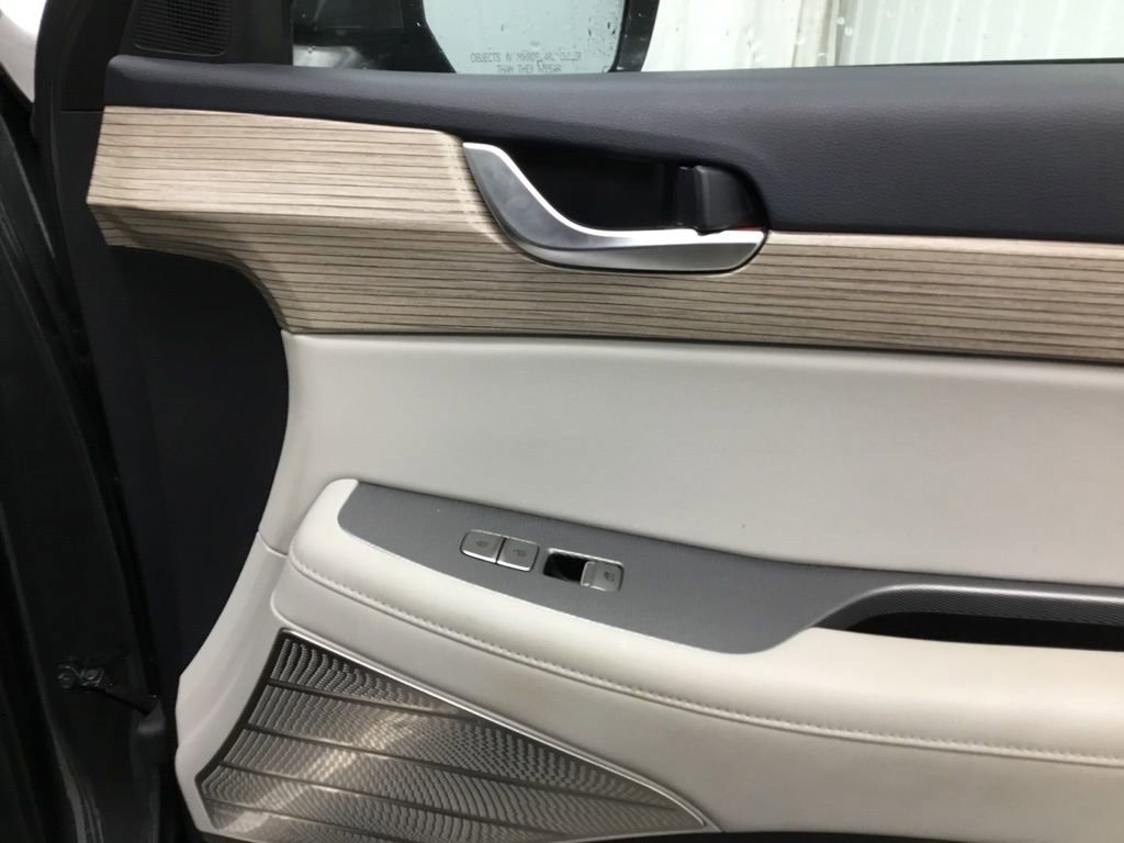 Used 2022 Hyundai Palisade Limited w/ Cargo Package image 23