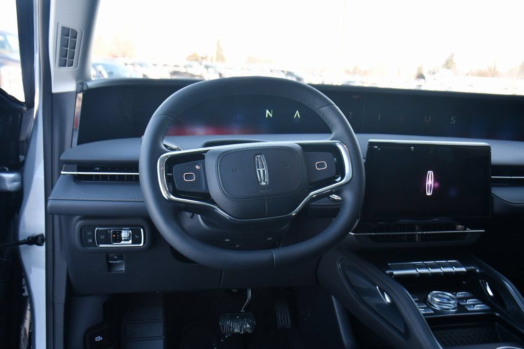 Used 2026 Lincoln Nautilus Premier w/ Equipment Group 102A AWD/4WD image 12