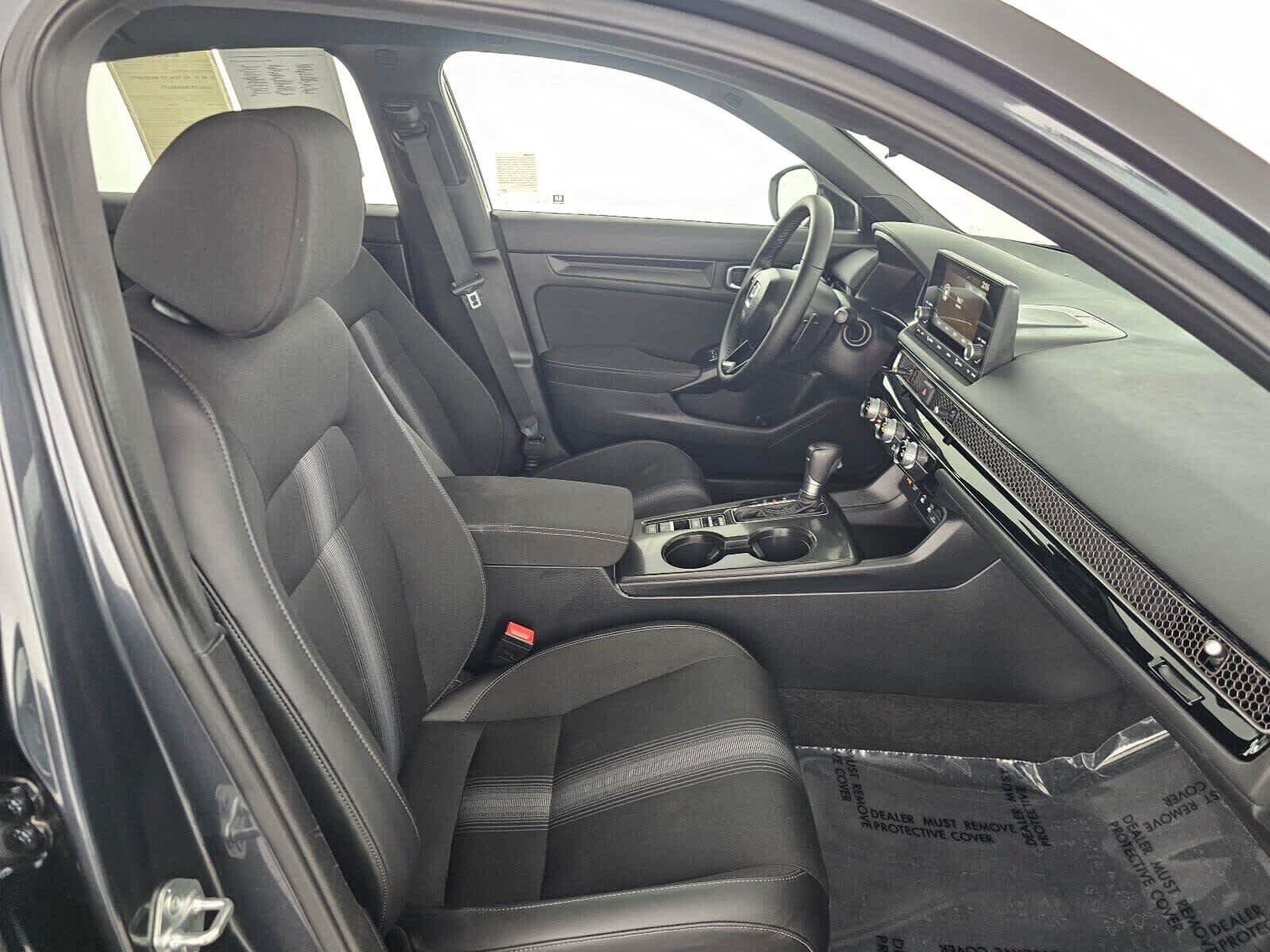 Used 2025 Honda Civic Sport image 10