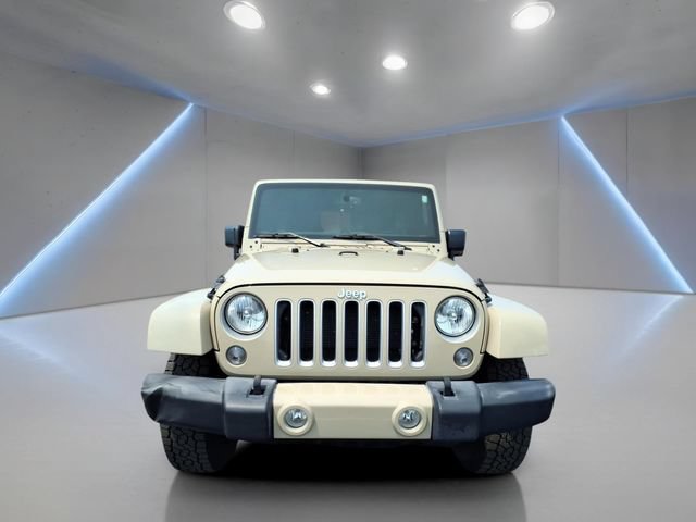 Used 2016 Jeep Wrangler Unlimited Sahara w/ Connectivity Group AWD/4WD image 15
