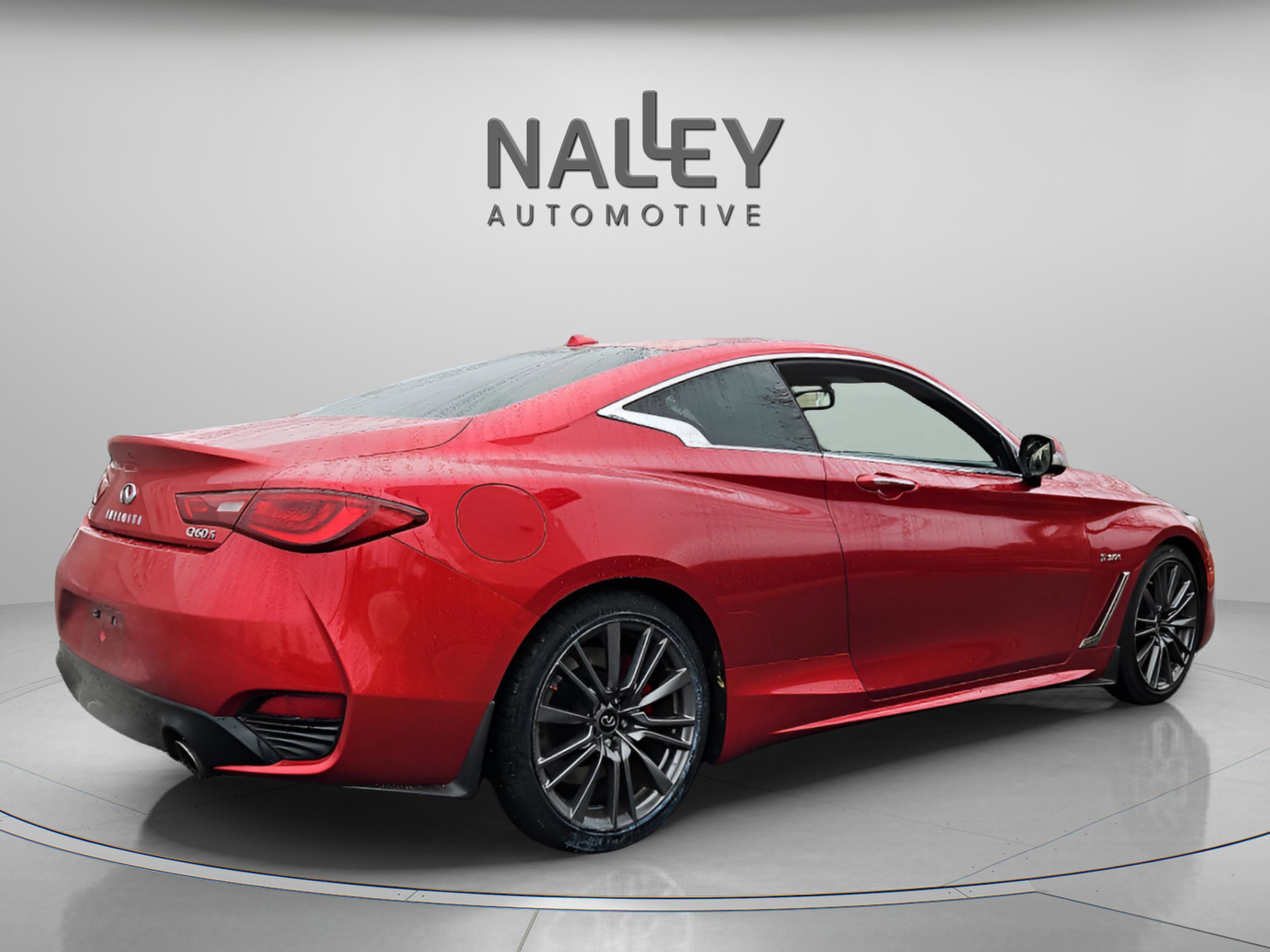 Used 2017 INFINITI Q60 Red Sport 400 image 5