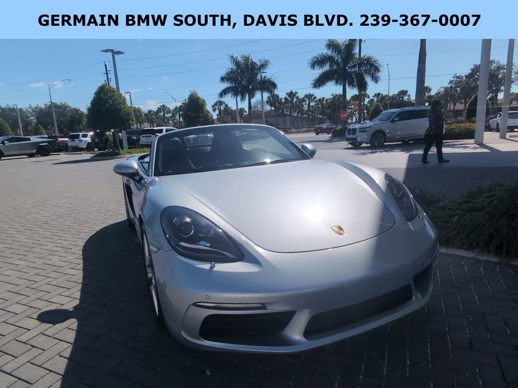 Used 2017 Porsche 718 Boxster S image 3