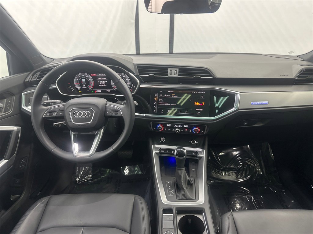 Used 2024 Audi Q3 2.0T Premium Plus image 24