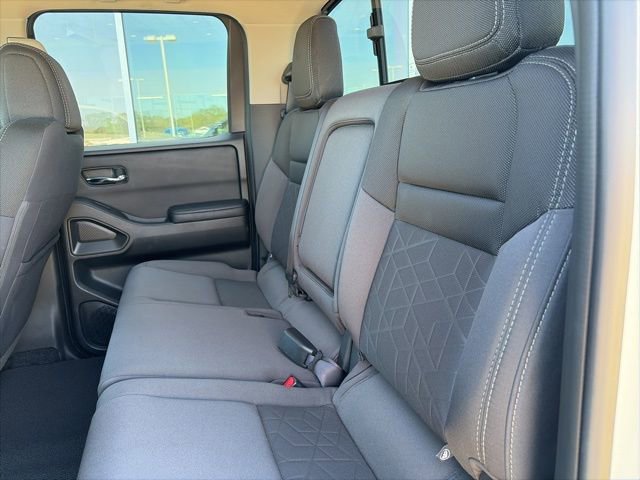 Certified 2025 Nissan Frontier SV w/ SV Convenience Package image 19