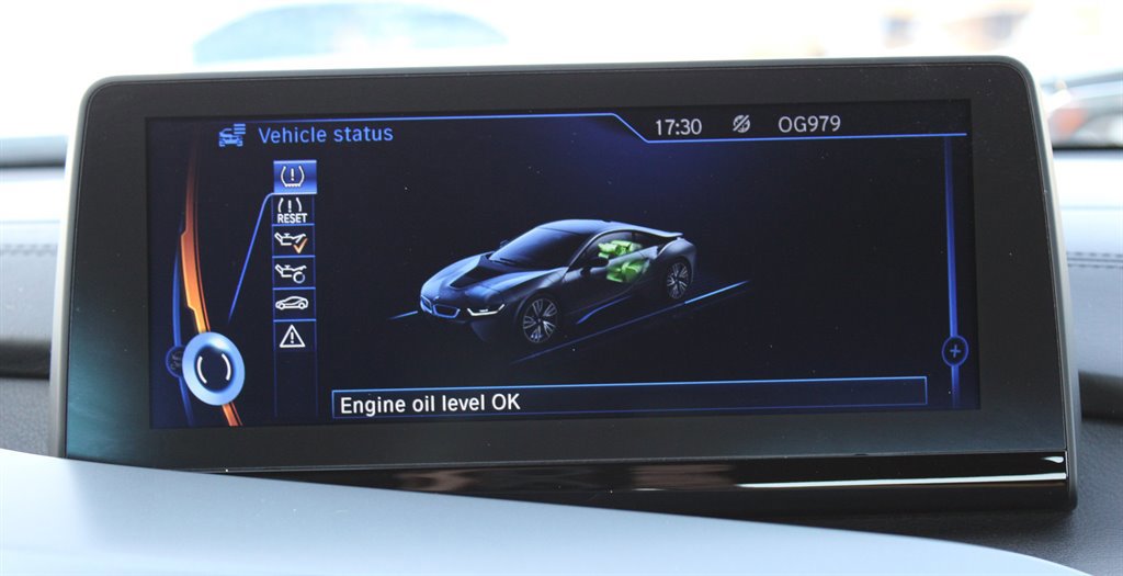 Used 2015 BMW i8 image 30