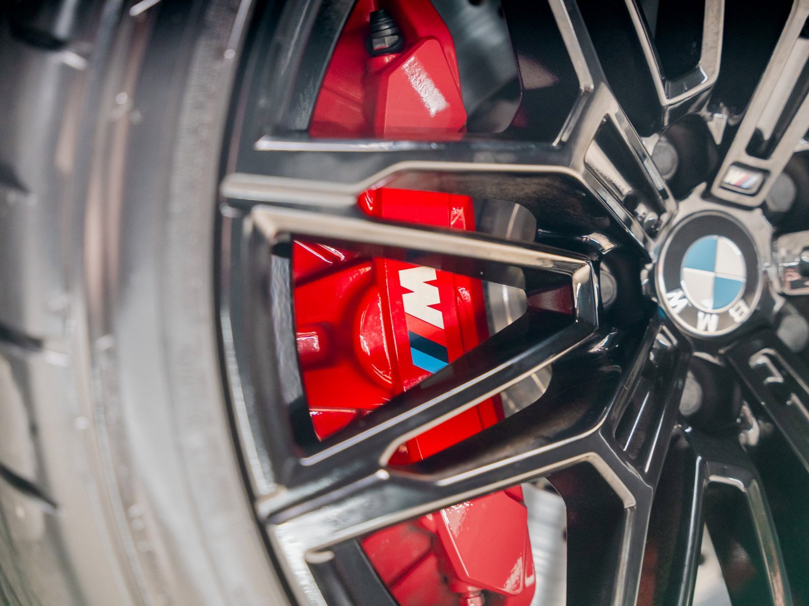 Used 2024 BMW M2 w/ Lighting Package image 28