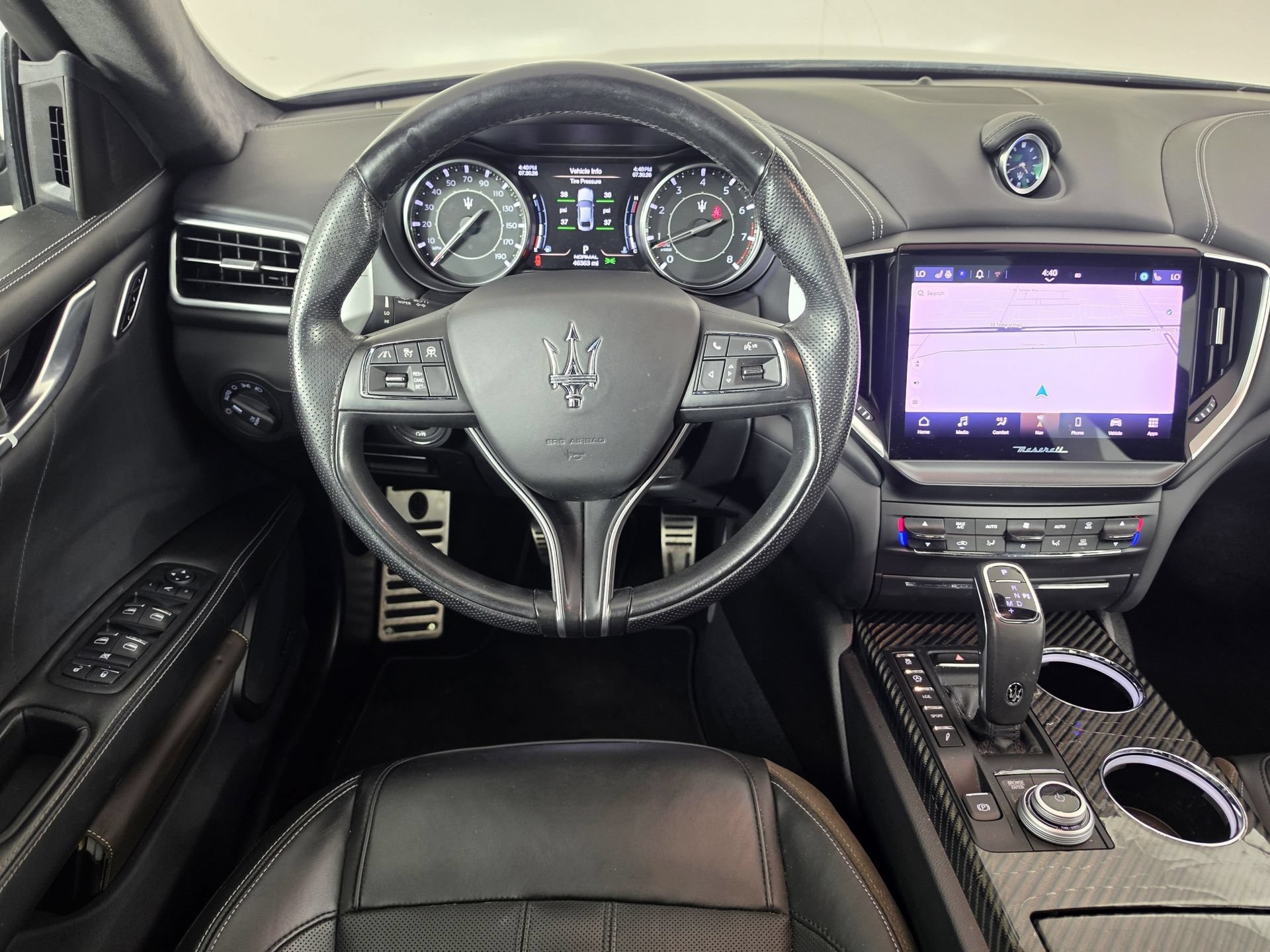 Used 2023 Maserati Ghibli Modena Q4 AWD/4WD image 2