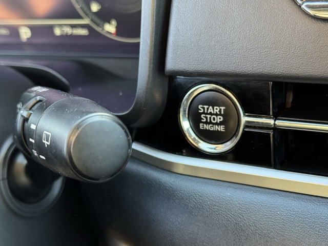 Used 2023 Mitsubishi Outlander SE Black Edition image 17