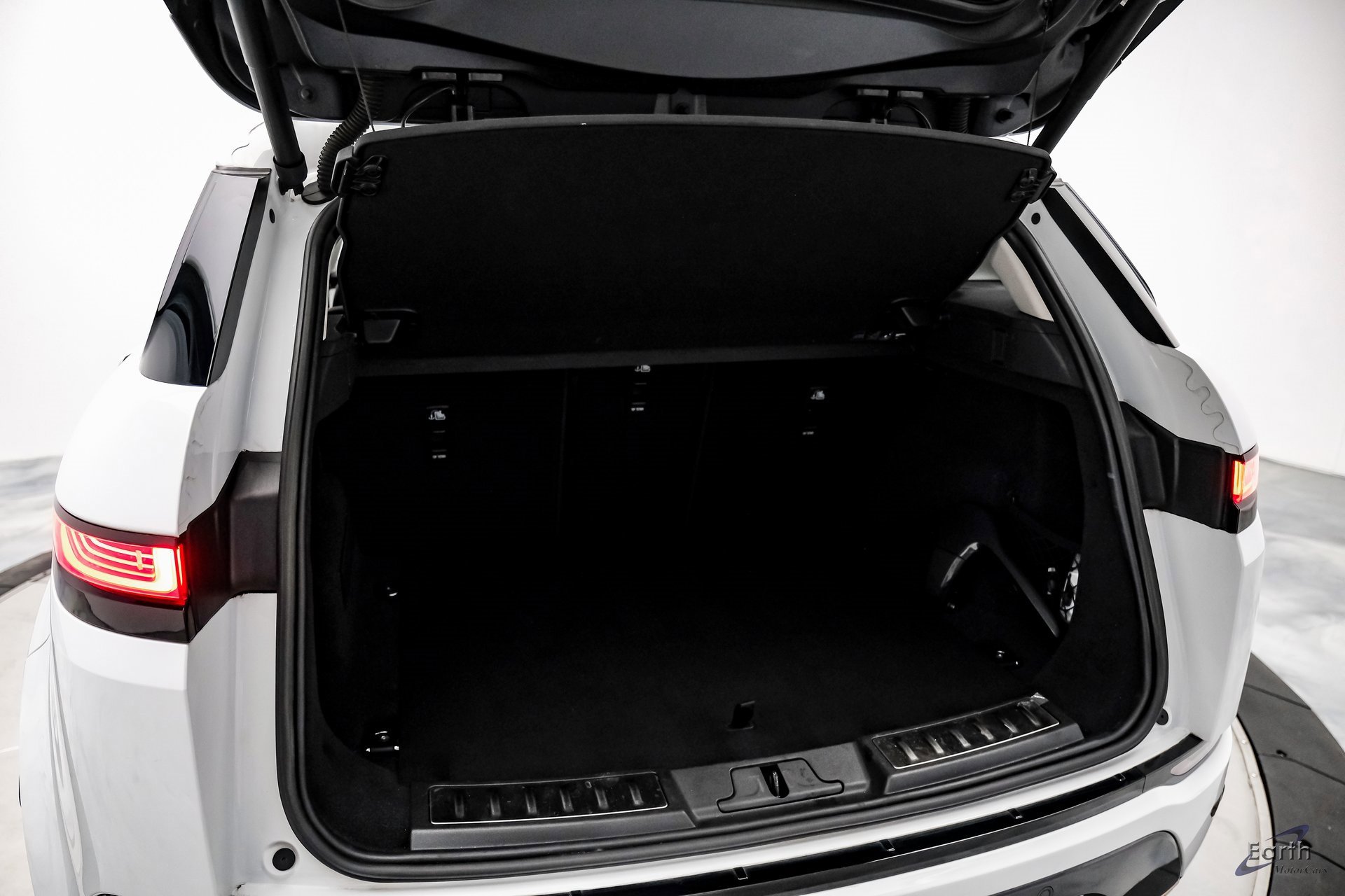 Used 2023 Land Rover Range Rover Evoque R-Dynamic S image 71