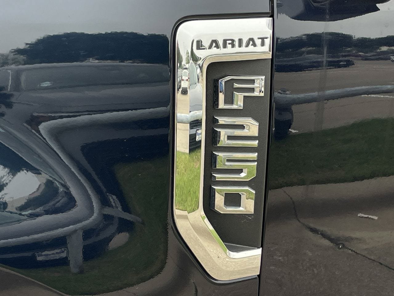 Used 2022 Ford F250 Lariat AWD/4WD image 25