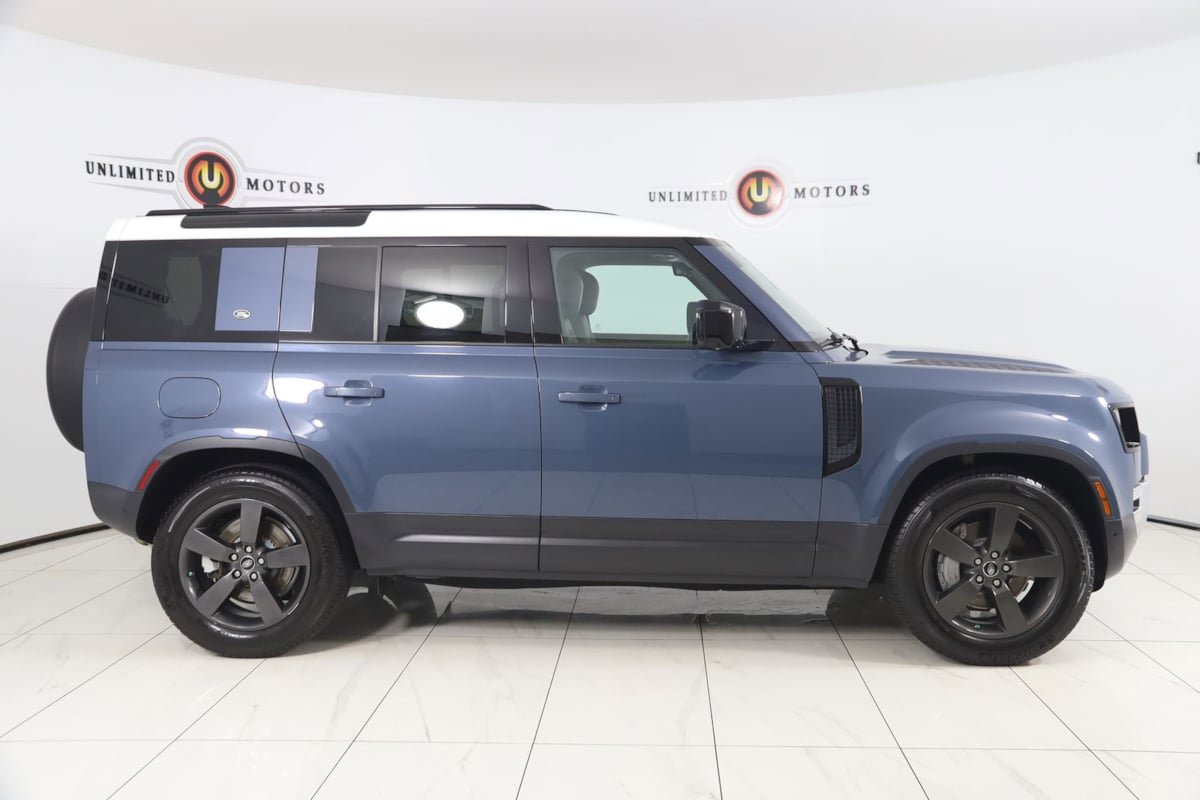 Used 2020 Land Rover Defender 110 SE AWD/4WD image 2