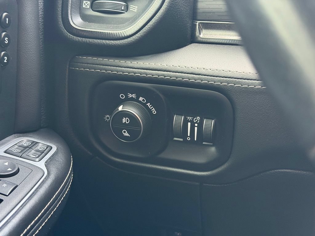 Used 2024 RAM 2500 Rebel w/ Towing Technology Group AWD/4WD image 19