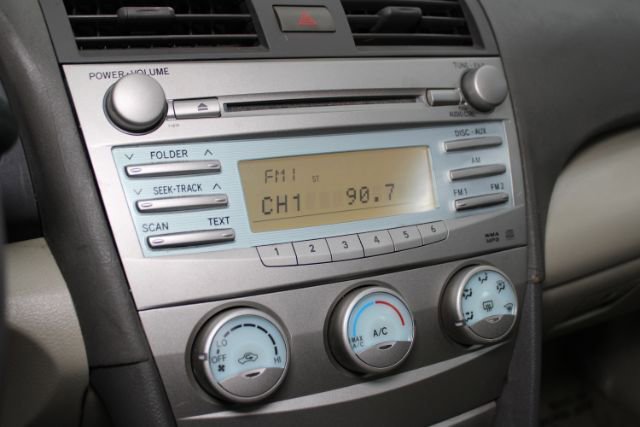 Used 2007 Toyota Camry XLE FWD image 16