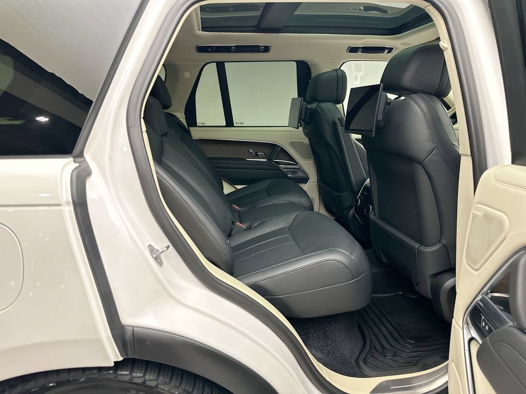 Certified 2023 Land Rover Range Rover Autobiography AWD/4WD image 19